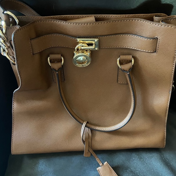 Michael kors bag - Picture 1 of 1